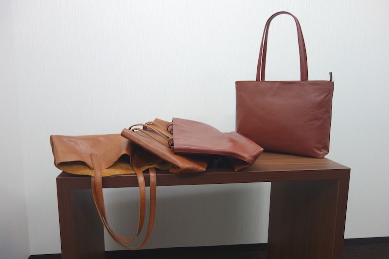 HushTugのトートバッグは厚い革なのに高コスパ！「シンプル&質